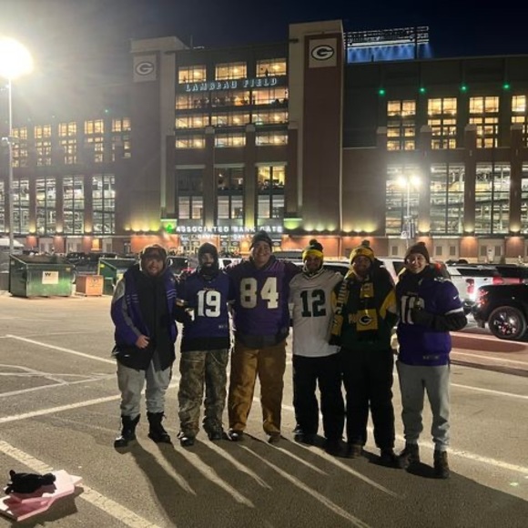 Meet your Posher, Andrew - Picture 1 of 1